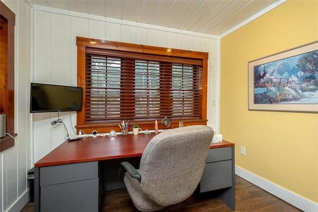 110 E Piankishaw Street, Paola, KS 66071