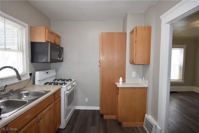 5425 Adams Avenue, Ashtabula, OH 44004