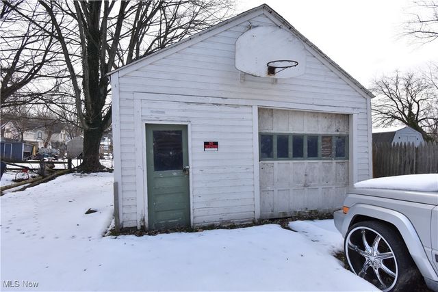 5425 Adams Avenue, Ashtabula, OH 44004