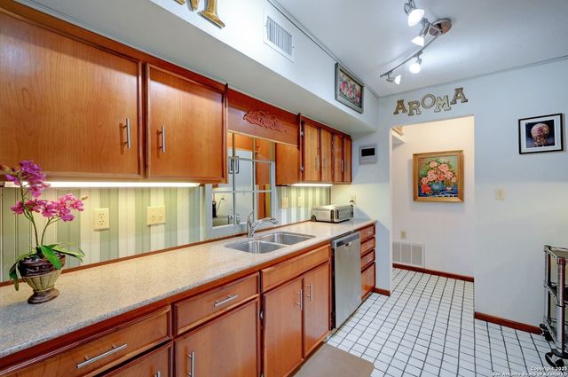 448 Red Rock Road, Blanco, TX 78606