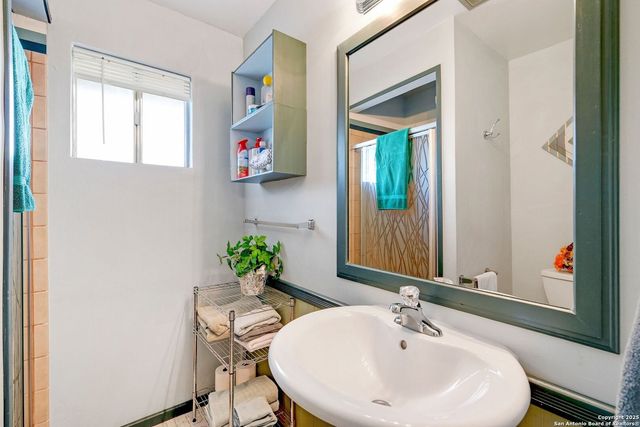 448 Red Rock Road, Blanco, TX 78606