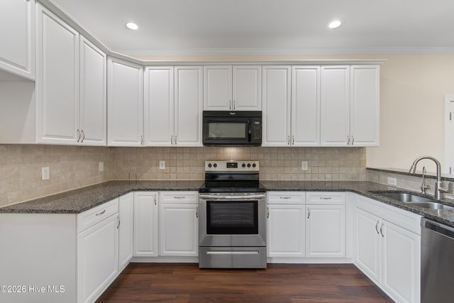 1130 Spring Glen Court, Leland, NC 28451