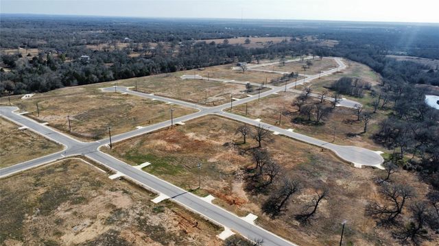 104 Sonoma DR, Elgin, TX 78621