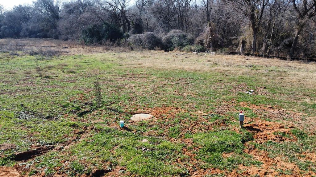 104 Sonoma DR, Elgin, TX 78621