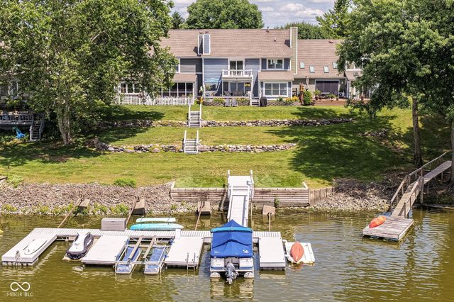 8172 River Bay Drive E, Indianapolis, IN 46240
