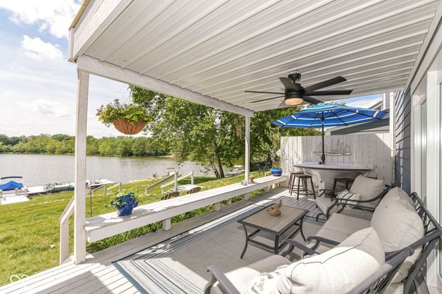 8172 River Bay Drive E, Indianapolis, IN 46240