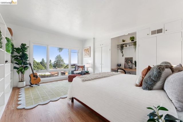 2301 Oak St, Berkeley, CA 94708
