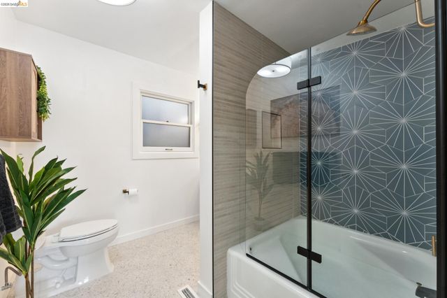 2301 Oak St, Berkeley, CA 94708