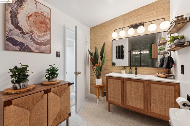 2301 Oak St, Berkeley, CA 94708