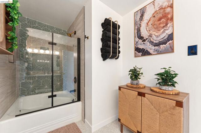 2301 Oak St, Berkeley, CA 94708