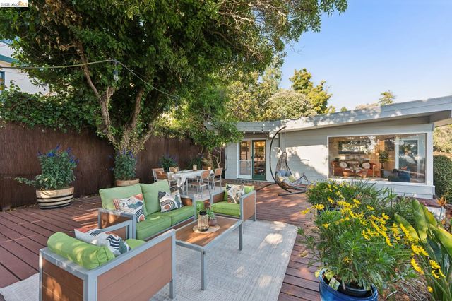 2301 Oak St, Berkeley, CA 94708