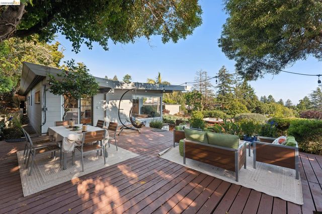 2301 Oak St, Berkeley, CA 94708