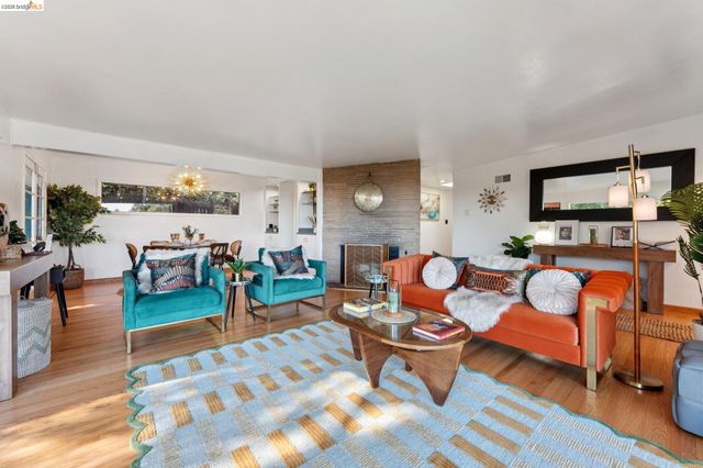 2301 Oak St, Berkeley, CA 94708