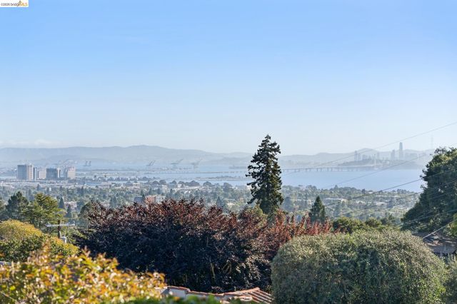 2301 Oak St, Berkeley, CA 94708