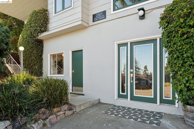 2301 Oak St, Berkeley, CA 94708