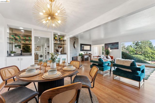 2301 Oak St, Berkeley, CA 94708