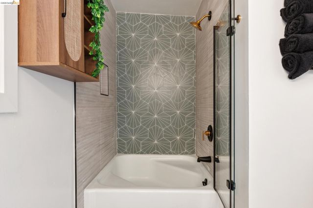 2301 Oak St, Berkeley, CA 94708