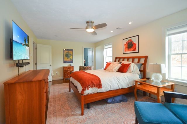 39 Luka Dr 39, Grafton, MA 01519