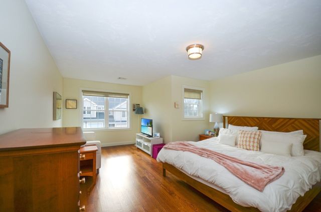 39 Luka Dr 39, Grafton, MA 01519