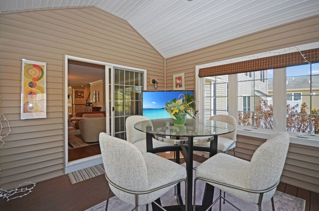 39 Luka Dr 39, Grafton, MA 01519