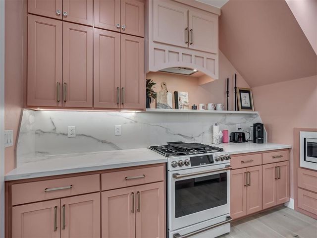 18246 Willowbrooke Court, Norman, OK 73072