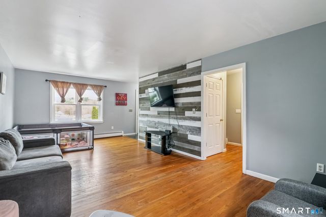 89 Alma Street, Naugatuck, CT 06770