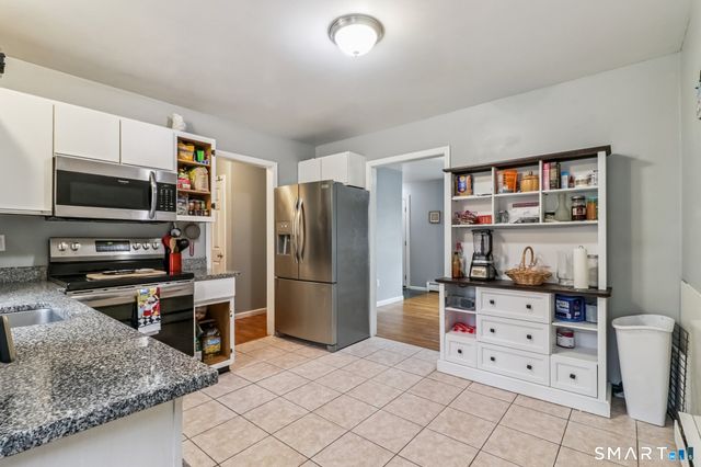 89 Alma Street, Naugatuck, CT 06770