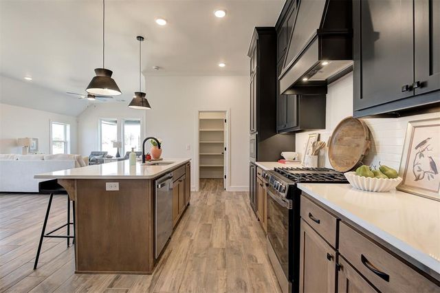 4932 Sand Lily Lane, Edmond, OK 73034