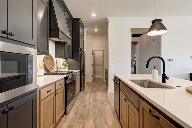 4932 Sand Lily Lane, Edmond, OK 73034