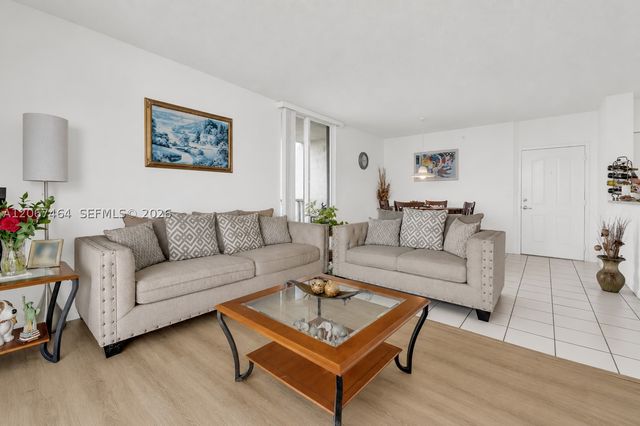 5091 NW 7th St PH-02, Miami, FL 33126