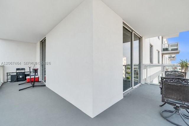 5091 NW 7th St PH-02, Miami, FL 33126