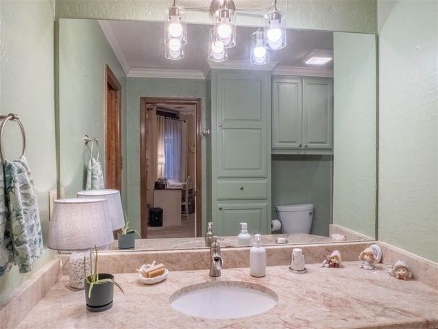 509 NW Fairway Villas Place Unit 1, Lawton, OK 73505