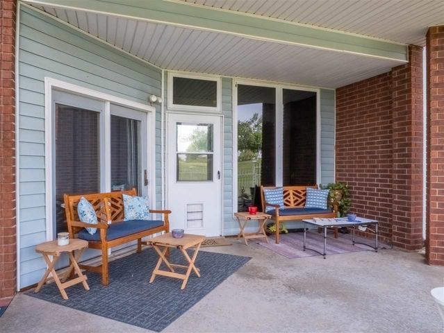 509 NW Fairway Villas Place Unit 1, Lawton, OK 73505