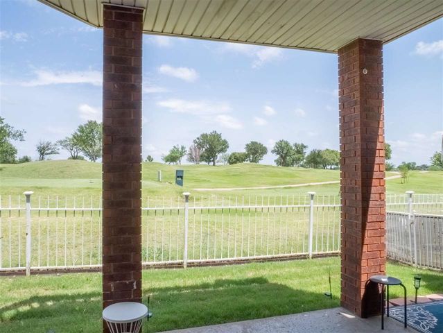 509 NW Fairway Villas Place Unit 1, Lawton, OK 73505