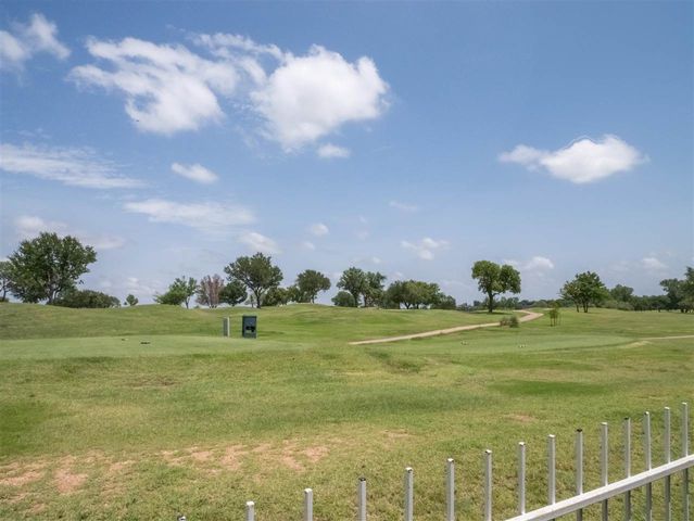 509 NW Fairway Villas Place Unit 1, Lawton, OK 73505