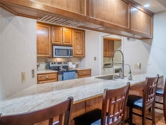509 NW Fairway Villas Place Unit 1, Lawton, OK 73505
