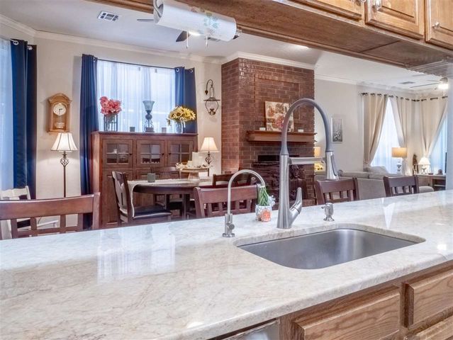509 NW Fairway Villas Place Unit 1, Lawton, OK 73505