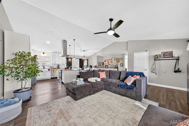 145 Southview Drive, Troy, MO 63379