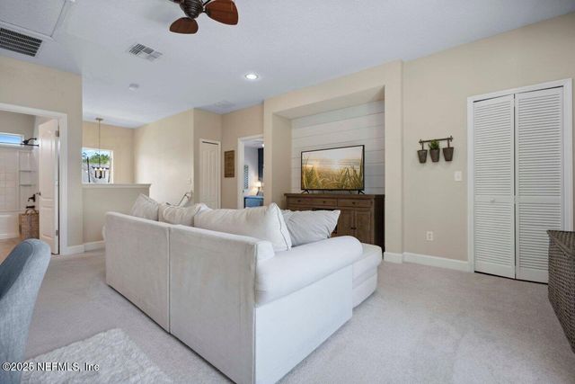 196 ISLESBROOK Parkway, St. Johns, FL 32259