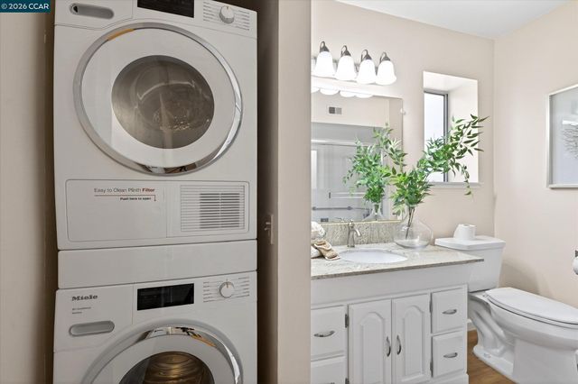 3101 Golden Rain Rd 2, Walnut Creek, CA 94595