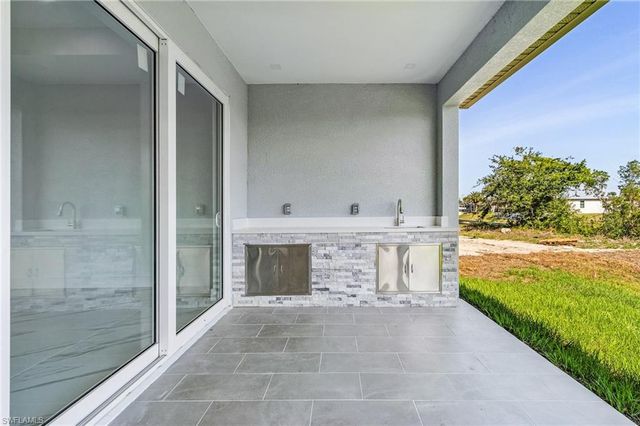 1623 NW 2nd ST, Cape Coral, FL 33993