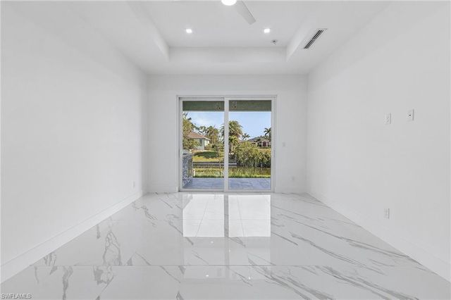 1623 NW 2nd ST, Cape Coral, FL 33993