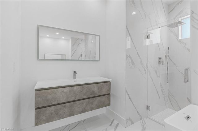 1623 NW 2nd ST, Cape Coral, FL 33993