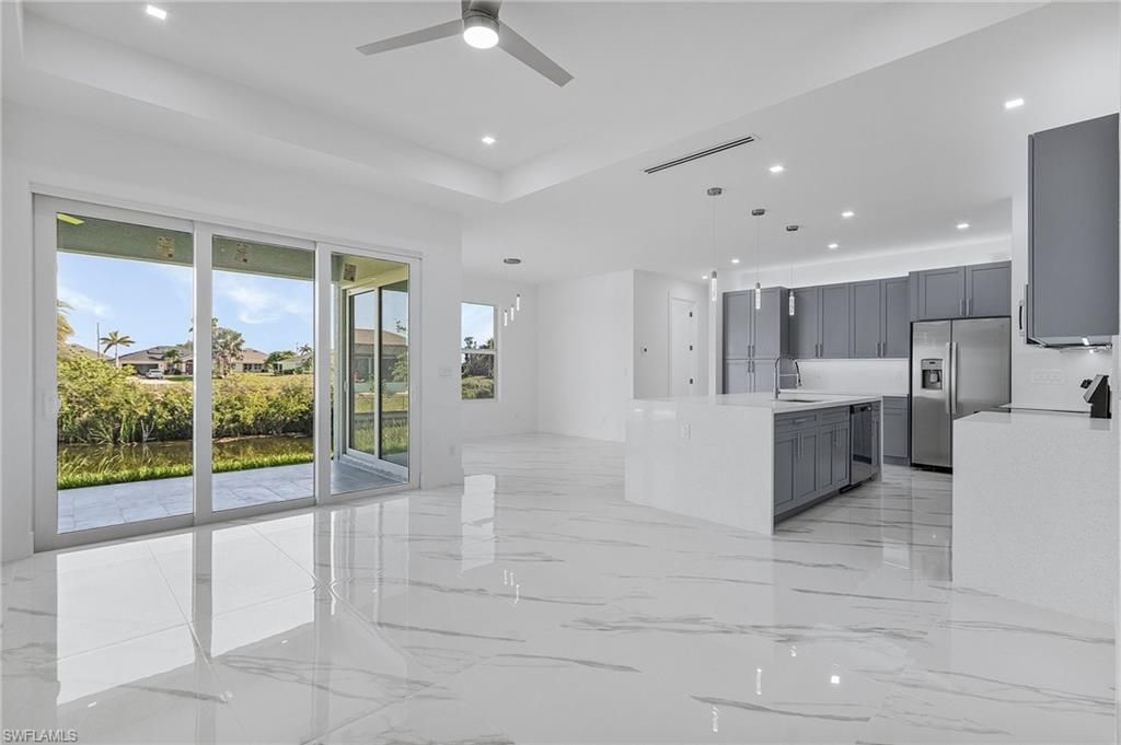 1623 NW 2nd ST, Cape Coral, FL 33993