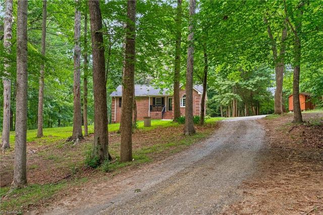1067 Ross Harris Road, Asheboro, NC 27205
