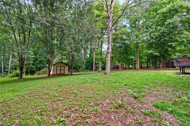 1067 Ross Harris Road, Asheboro, NC 27205