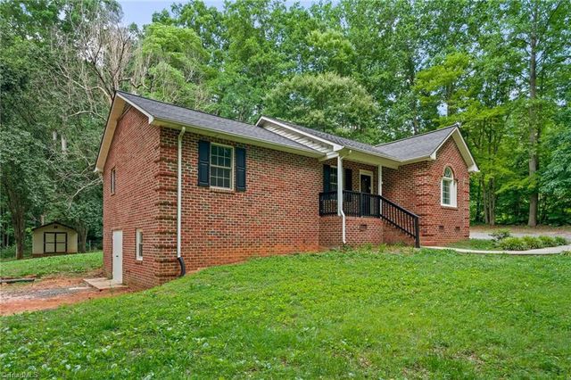 1067 Ross Harris Road, Asheboro, NC 27205
