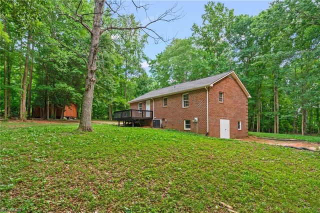 1067 Ross Harris Road, Asheboro, NC 27205