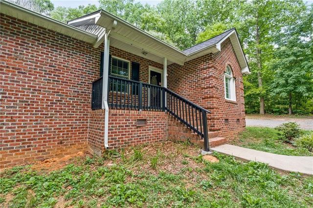 1067 Ross Harris Road, Asheboro, NC 27205