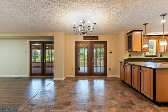 607 CHESTERFIELD ARNEYTOWN RD, Chesterfield, NJ 08515